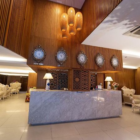 The White Hotel 8A Thai Van Lung Ho Chi Minh-stad Buitenkant foto
