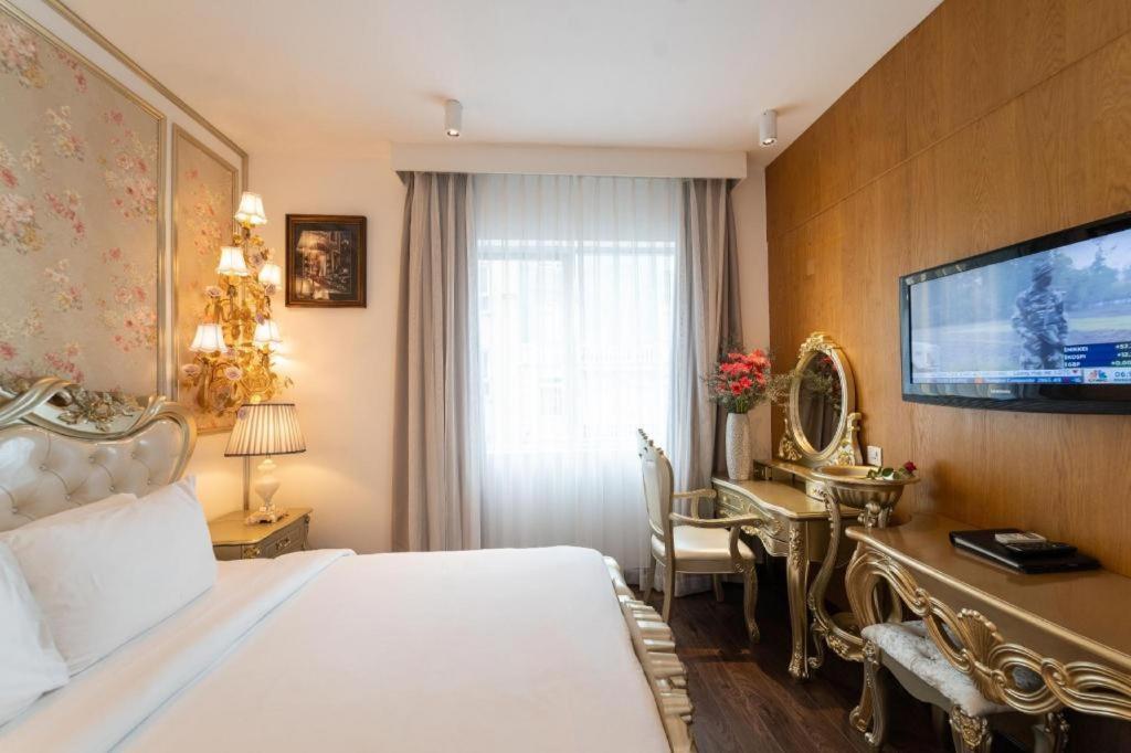 The White Hotel 8A Thai Van Lung Ho Chi Minh-stad Buitenkant foto