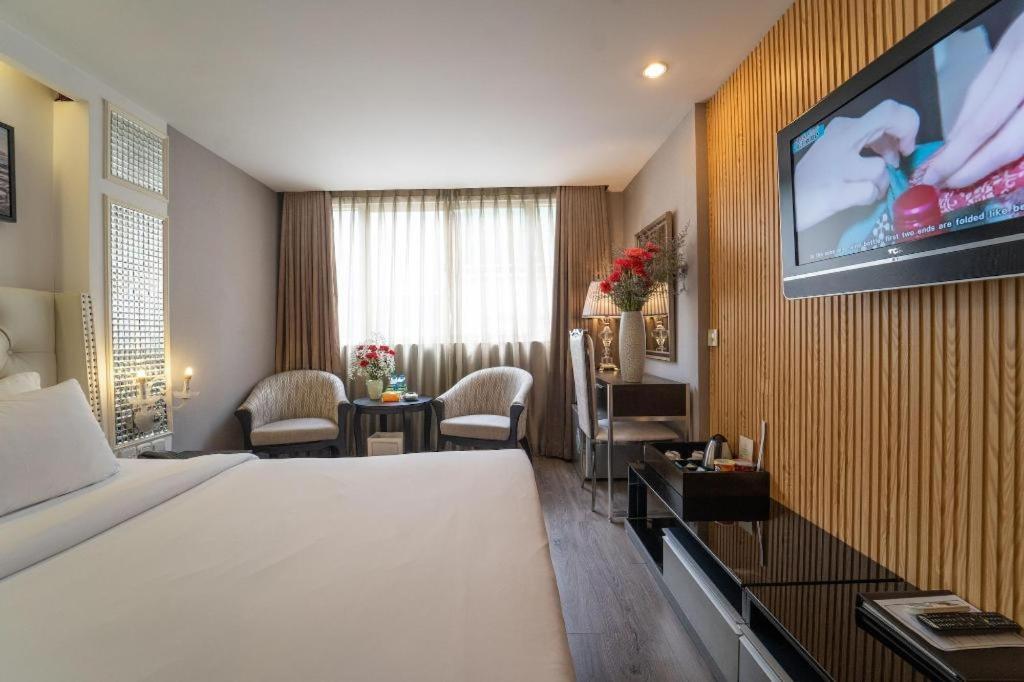 The White Hotel 8A Thai Van Lung Ho Chi Minh-stad Buitenkant foto