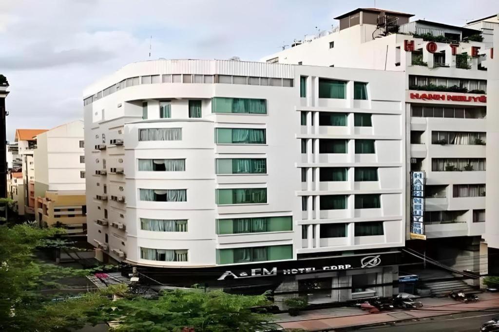 The White Hotel 8A Thai Van Lung Ho Chi Minh-stad Buitenkant foto