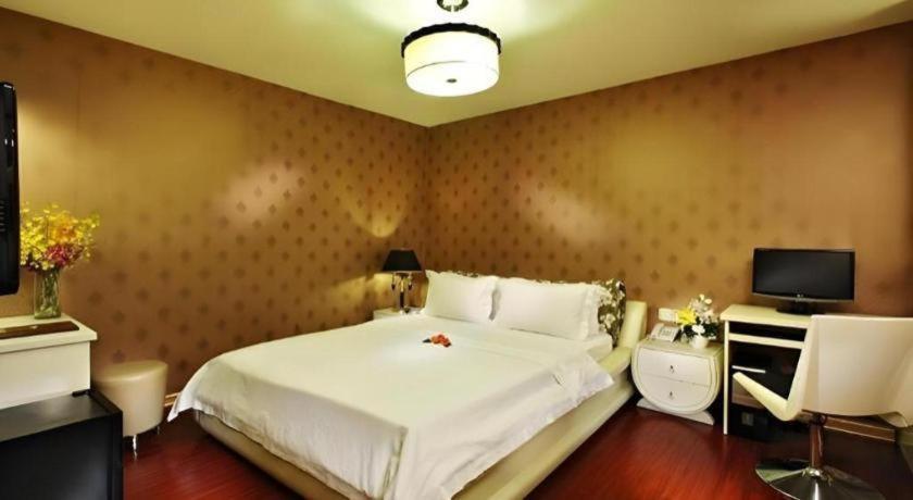 The White Hotel 8A Thai Van Lung Ho Chi Minh-stad Buitenkant foto