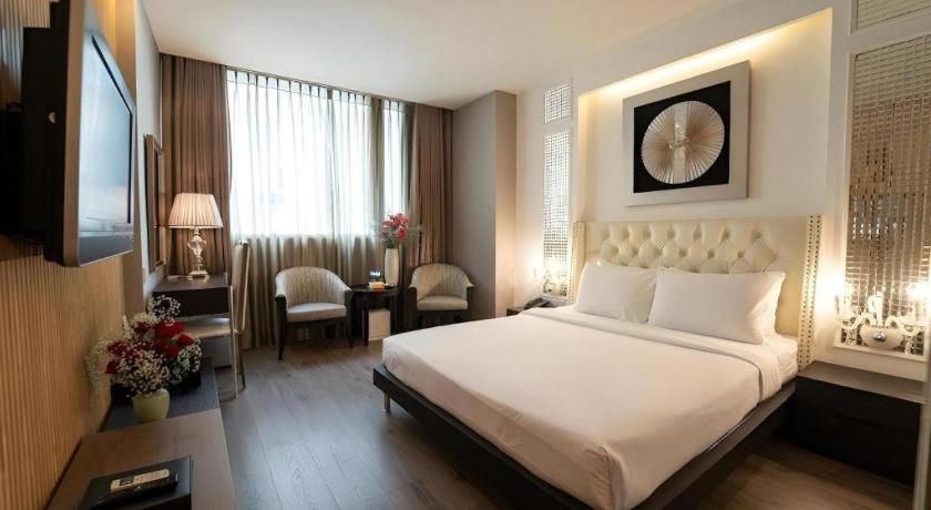 The White Hotel 8A Thai Van Lung Ho Chi Minh-stad Buitenkant foto